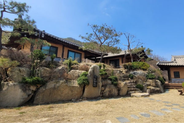사랑산한옥펜션